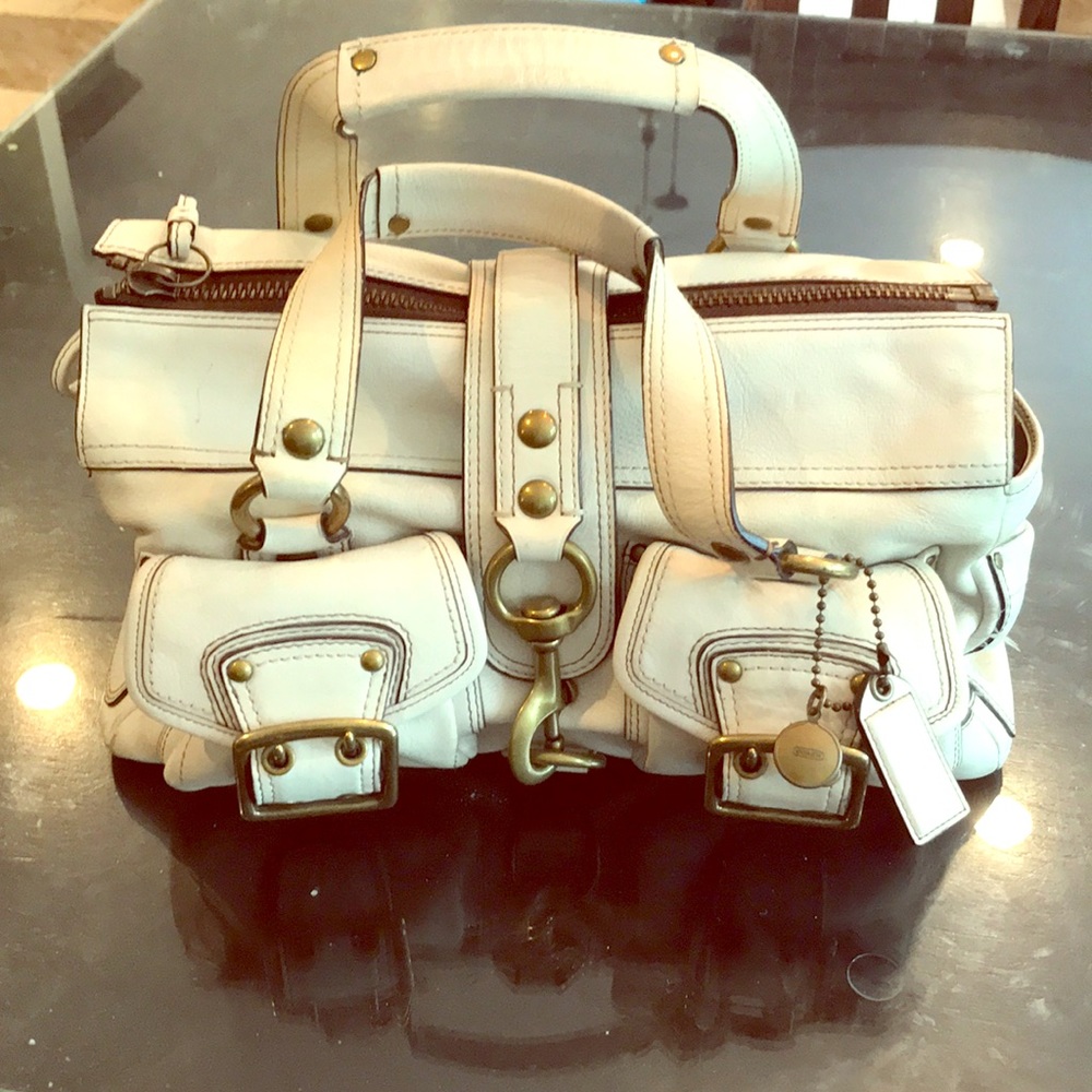 Coach Hobo Bag. White.